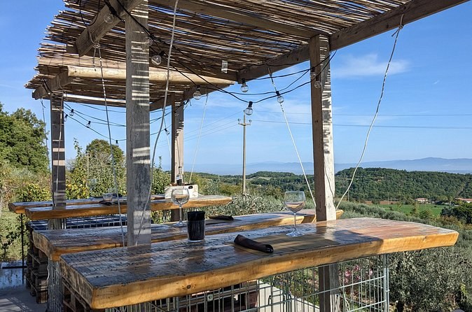Montepulciano - Heroic Wine Tasting
