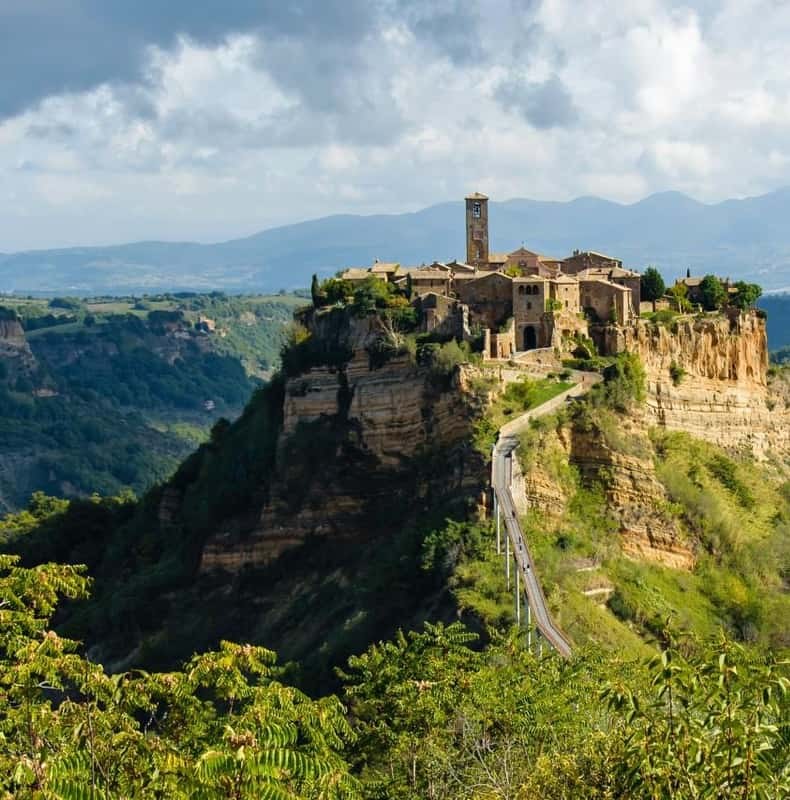Rome: Tuscany Day Trip with Vineyard Lunch and Wine Tasting